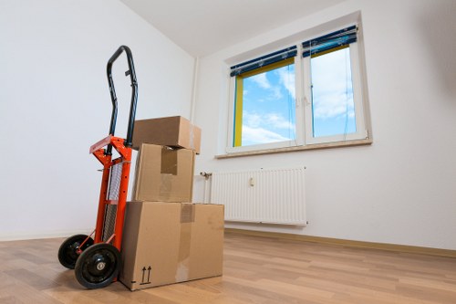 Packing and loading support for a Colliers Wood home move